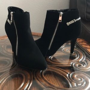 ankle booties size 7